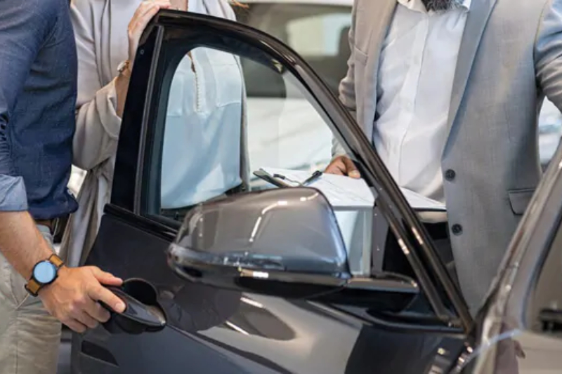 Benefits-of-Purchasing-Used-Car-Doors
